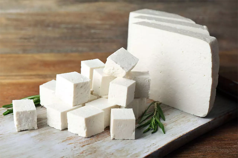 Low-fat cheeses