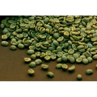 Rauwe groene koffiebonen van Fusari