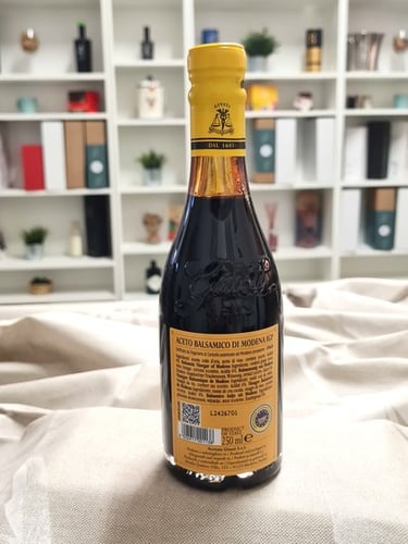 Balsamic Vinegar of Modena IGP “4 Gold Medals - Centenary” - Acetaia Giusti