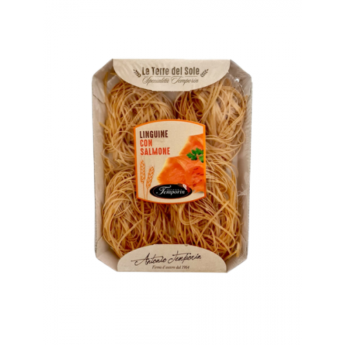 Linguine with salmon