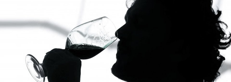 Il trucco per degustare un vino è una questione di retrogusto
