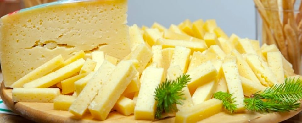 Vezzena: il formaggio d'altopiano saporito e di lunga tradizione